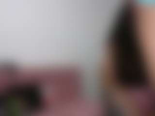 Live cam show with PenelopeHott - Living Room on live18s.com