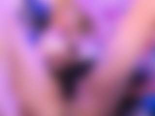 Live cam show with AliceBenet - Butt Plug on iamadamtest123.com