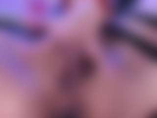 AliceBenet's Live Sex Cam Show