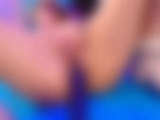 Live cam show with AliceBenet - Red Hair Lush on AdultVida.com