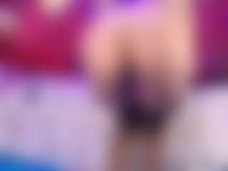 Live cam show with AliceBenet - Spank on Camsoda