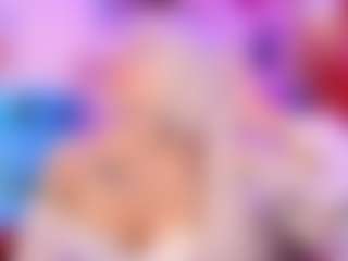 Live cam show with AliceBenet - Fingers on Camsoda