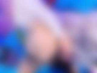 Live cam show with AliceBenet - Ass Bouncing on Camsoda