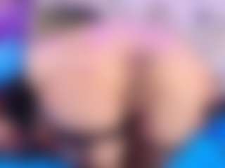 Live cam show with AliceBenet - Dildo Or Vibrator on Camsoda