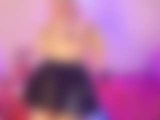 Live cam show with AliceBenet - Striptease on liverealitysex.com