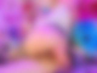 Live cam show with AliceBenet - HD on Latina Girls