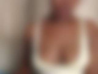 candyfoxie's Live Sex Cam Show