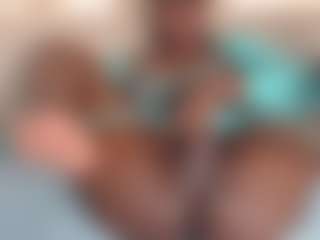 Live cam show with candyfoxie - Black HD on Cam Slut