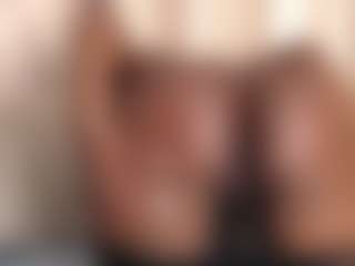 Live cam show with candyfoxie - Black Young Adult on Camsoda