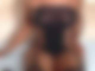 Live cam show with candyfoxie - Ebony Teen (18+) on Fling VIP Chat