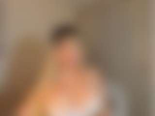 Live cam show with Rouse-hallberg - Brown Hair on Cam Slut