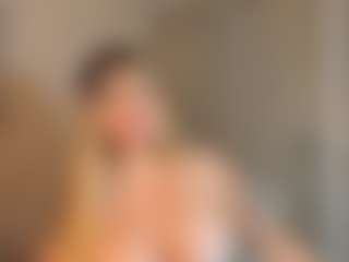 Live cam show with Rouse-hallberg - Exclusive on Latina Girls