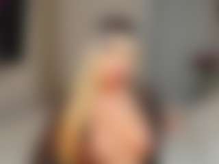 Live cam show with Rouse-hallberg - Brown Hair on ObeyMaria