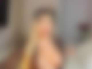 Live cam show with Rouse-hallberg - Brown Hair on Milfs Live