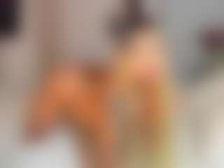Live cam show with Rouse-hallberg - Spank Brown Hair on studioflirtlive.com