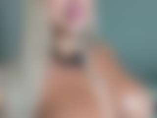 Rouse-hallberg's Live Sex Cam Show