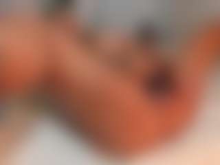 Rouse-hallberg's Live Sex Cam Show