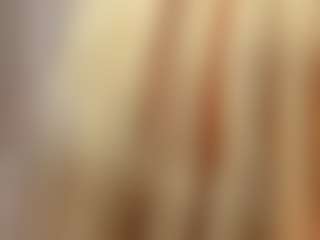 Live cam show with Rouse-hallberg - Tease Brown Hair on fapnchat