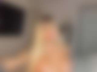 Live cam show with Rouse-hallberg - Deepthroat on hrnylive.com