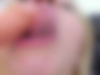 SABRINA-MED MILF webcam performer live streaming