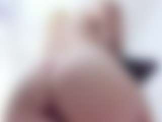 SABRINA-MED MILF webcam performer live streaming