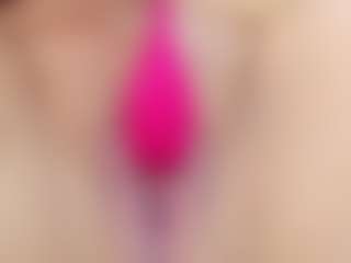 SABRINA-MED MILF webcam performer live streaming