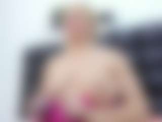 SABRINA-MED MILF webcam performer live streaming