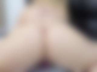 SABRINA-MED MILF webcam performer live streaming