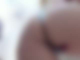 Live cam show with SABRINA-MED - Blonde Hair MILF on Gym Cam Girls