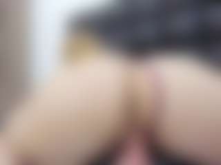 Live cam show with SABRINA-MED - Blonde Hair Middle Aged on Hubzter Live