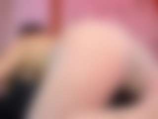 SEXIROSE MILF webcam performer live streaming