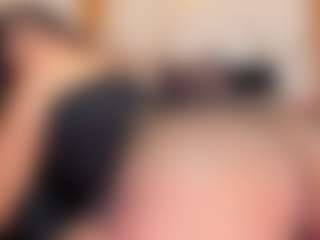 SEXIROSE MILF webcam performer live streaming