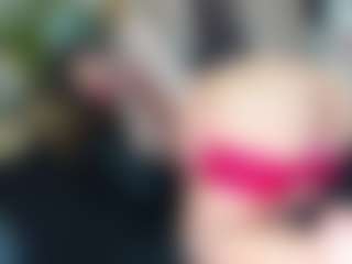 Live cam show with SEXIROSE - Bedroom Mature on Uber Horny