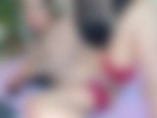 Live cam show with SEXIROSE - Living Room on liverealitysex.com