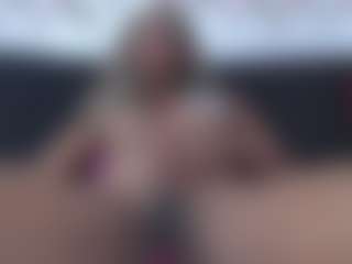 Live cam show with tiifanny-goomez - Facial on Camming Site
