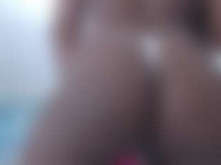 Live cam show with tiifanny-goomez - Ebony on googirlz | colombia