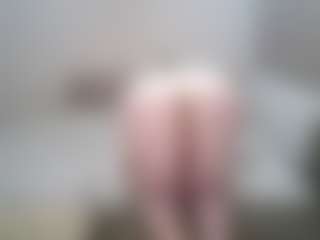 betty1's Live Sex Cam Show