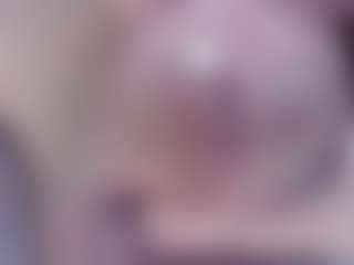 betty1's Live Sex Cam Show