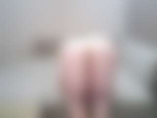 betty1's Live Sex Cam Show