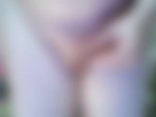 betty1's Live Sex Cam Show
