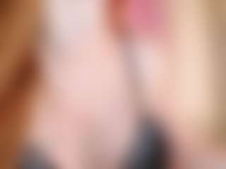 LiillyRousseのライブセックスチャットショー