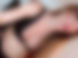 LiillyRousseのライブセックスチャットショー