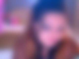 Ariellefoxy MILF webcam performer live streaming