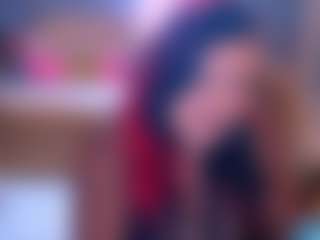 Live cam show with Ariellefoxy - Smoking on Camsoda