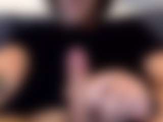 Cranzo13's Live Sex Cam Show