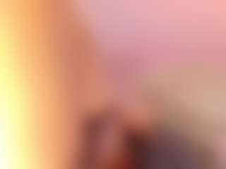 Live cam show with alison-collins - Solo on Camsoda