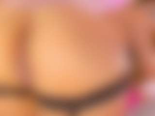Live cam show with alison-collins - Fingers on fapnchat