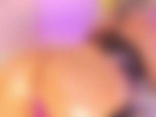 Live cam show with alison-collins - Solo on Camsoda