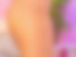 Live cam show with alison-collins - Bedroom Curvy on Camsoda