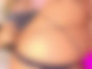 Live cam show with alison-collins - Bedroom on SpunkLive